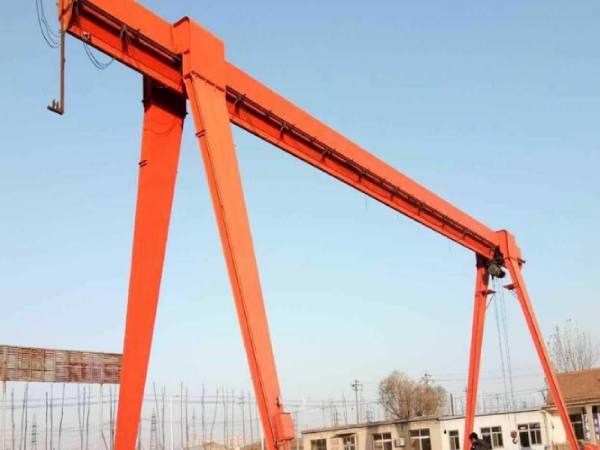 龍門吊門式起重機(jī)操作中如何確保環(huán)境保護(hù)？